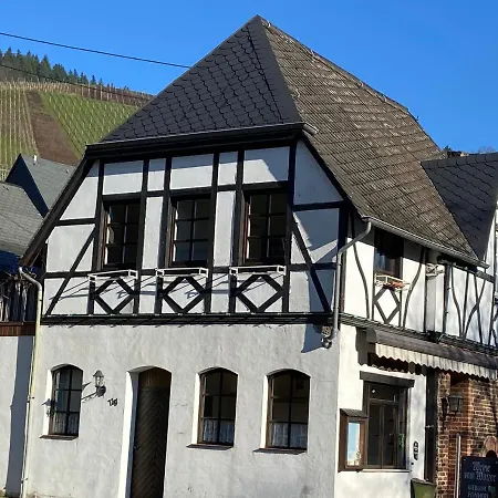 Weingut Krupka Riverside Krov