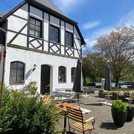 Weingut Krupka Riverside Krov