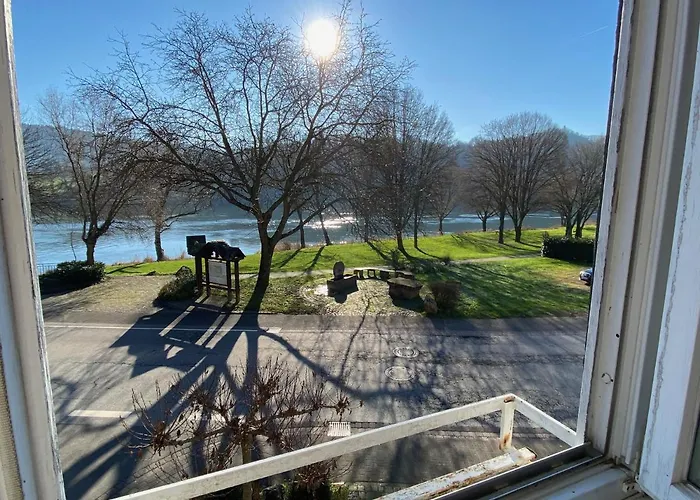 Weingut Krupka Riverside דירה *